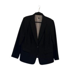 Tahari Blazer